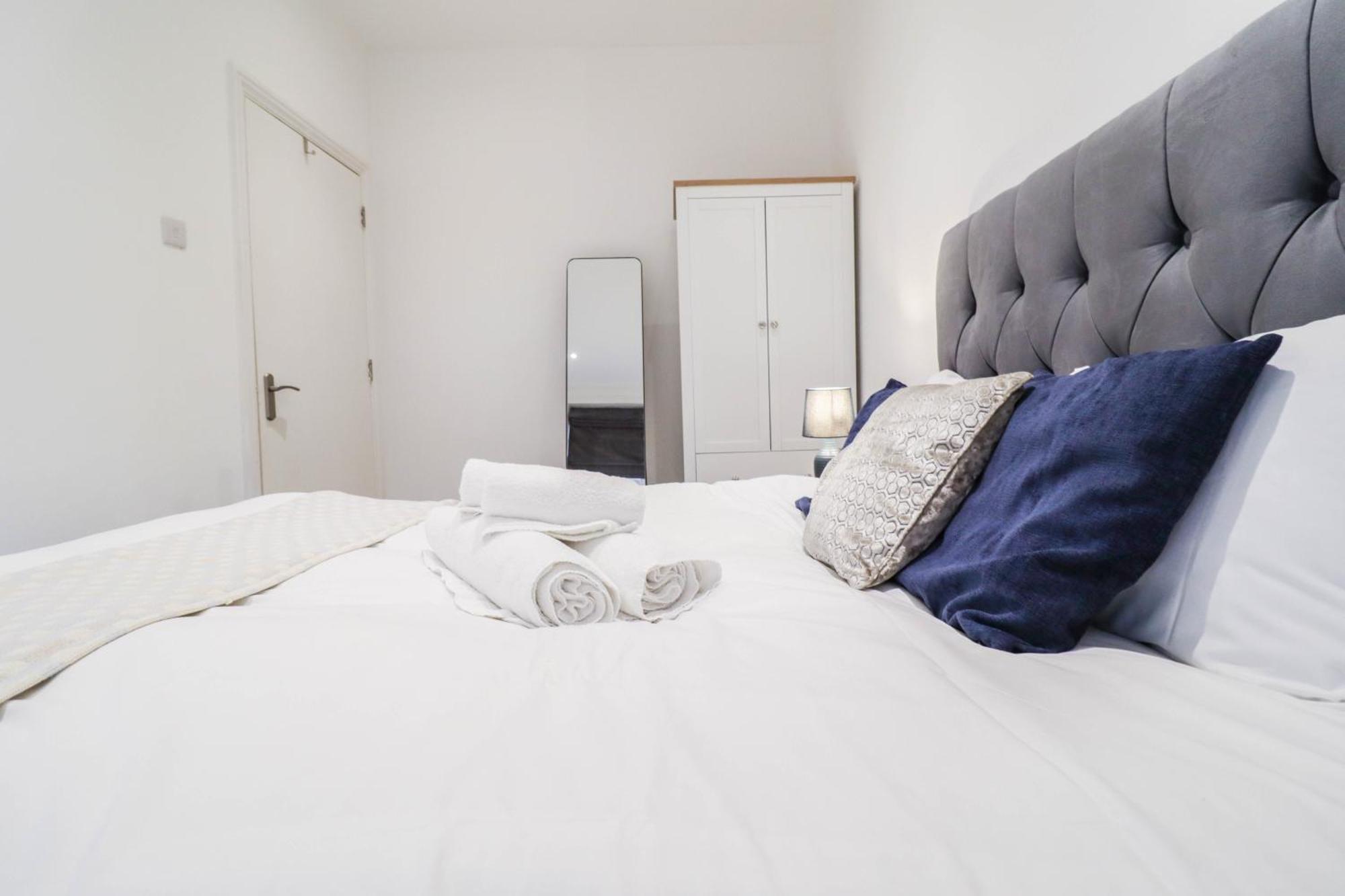 Stylish 1 Bedroom Apartment In Central Лондон Экстерьер фото